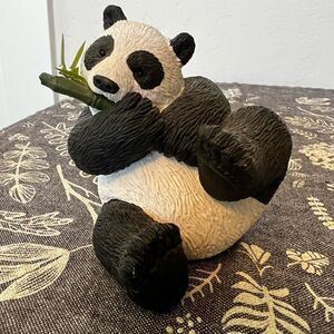 Vintage panda figurine San Diego zoo 1996